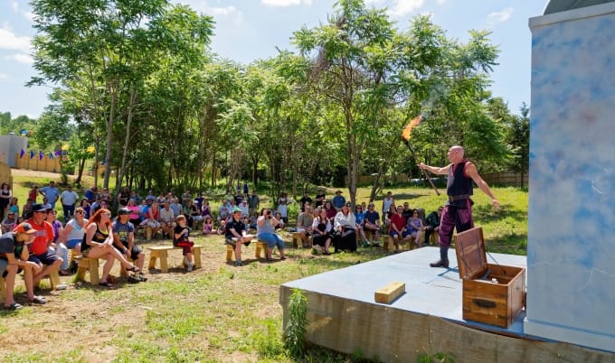 Aaron Bonk, juggle knives, juggle fire, renaissance faire, medieval faire